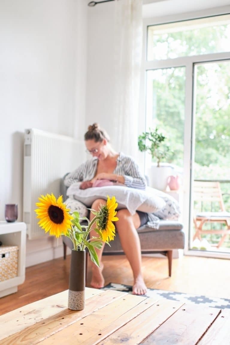 neugeborenen shooting hamburg natuerliche babyfotos